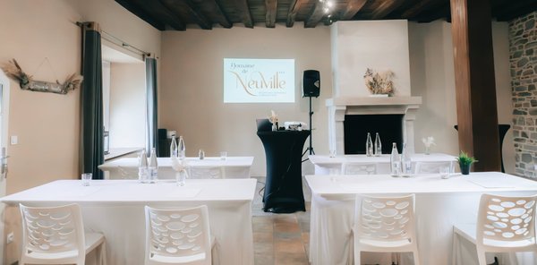 How to form a UK-based urban planning consultancy and navigate zoning laws?